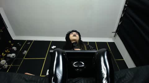 Snapshot of nyx1126 chatting on March 4, 10:57 am nyx1126 online show from March 4, 10:57 am