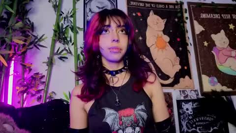   online show from April 21, 1:42 am