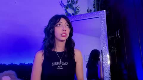 Snapshot of nyx_nayla chatting on October 15, 4:38 am online show from October 15, 4:38 am