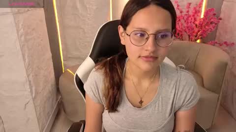 Snapshot of nyx_tamy_tx chatting on September 27, 12:58 pm Online 800 to 1400 online show from September 27, 12:58 pm
