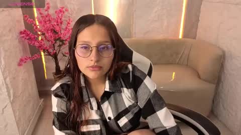 Snapshot of nyx_tamy_tx chatting on October 15, 1:23 pm Online 800 to 1400 online show from October 15, 1:23 pm