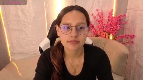 Snapshot of nyx_tamy_tx chatting on October 9, 1:49 pm Online 800 to 1400 online show from October 9, 1:49 pm