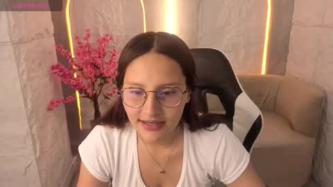 Snapshot of nyx_tamy_tx chatting on October 14, 1:14 pm Online 800 to 1400 online show from October 14, 1:14 pm