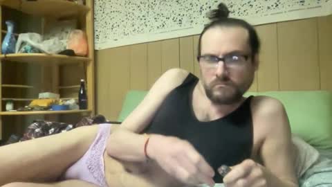 harvestmoon online show from April 8, 6:44 pm