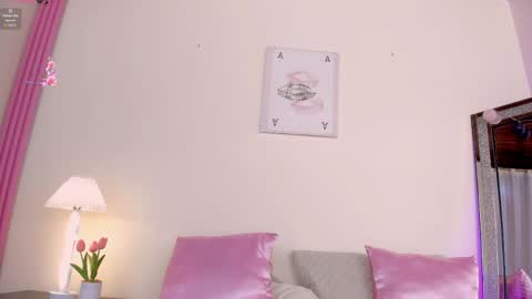 MAILY  online show from May 4, 2:56 pm
