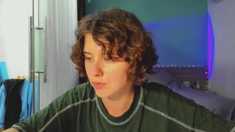 Evie online show from January 25, 11:34 am