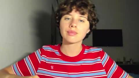 Evie online show from March 12, 2:21 pm