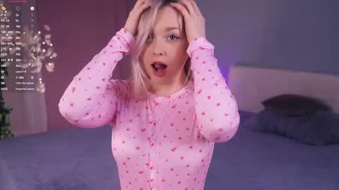 Alice online show from March 23, 5:07 pm