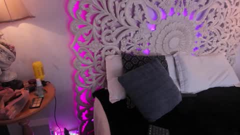 Ana  online show from November 21, 11:41 am