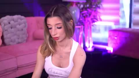 Odette online show from February 20, 6:26 am