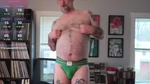 Office Dad online show from November 25, 8:07 pm