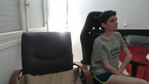 ofsolovicio online show from November 28, 4:42 am