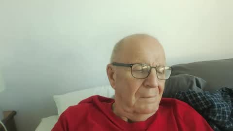Snapshot of oggi95 chatting on September 10, 3:57 pm oggi95 online show from September 10, 3:57 pm
