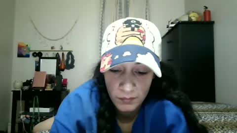 Lit en Cama online show from February 12, 9:10 am