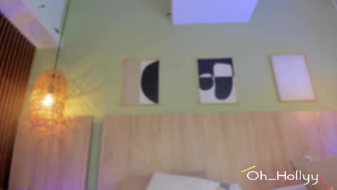 Holly online show from October 29, 12:40 pm