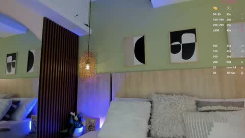 Holly online show from March 18, 11:27 am