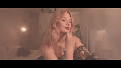 your dear Lilith Chapman online show from March 25, 4:14 pm