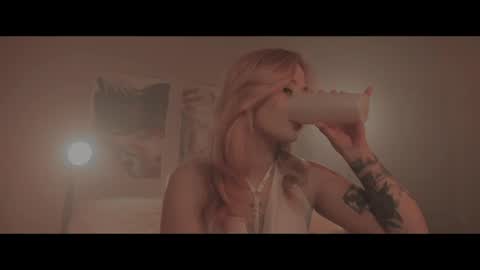 your dear Lilith Chapman online show from March 17, 5:07 pm