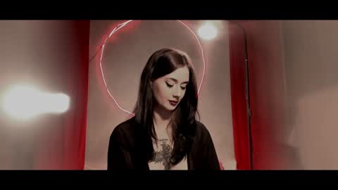 your dear Lilith Chapman online show from December 6, 5:49 pm