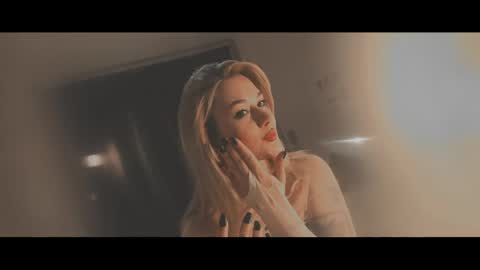 your dear Lilith Chapman online show from April 5, 4:59 pm