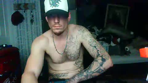 who dares  toss me some  tips lets have fun online show from November 25, 3:05 am