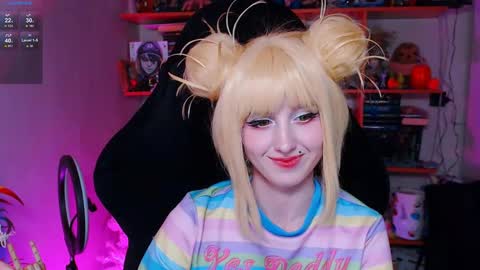 Clementine  Clem  online show from December 13, 10:51 am