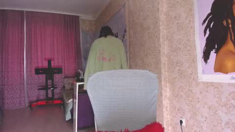 Snapshot of ohmygoddestkimmy chatting on February 19, 12:55 pm Kmmy online show from February 19, 12:55 pm