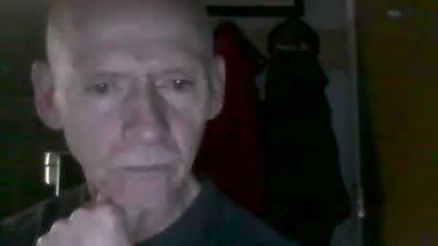 oldbuthorny62 online show from October 18, 6:50 am