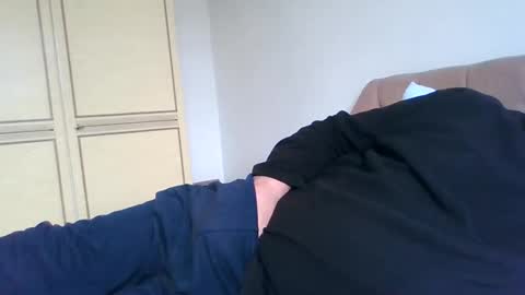 oldfkr69 online show from September 12, 9:22 am