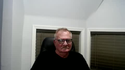 oldguybigd online show from June 9, 4:34 am