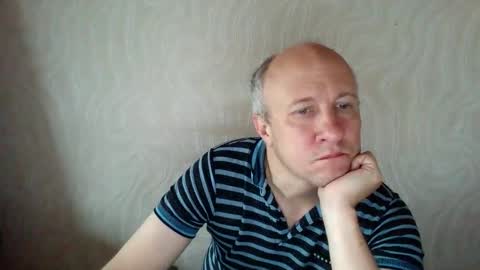 Snapshot of oleg365 chatting on October 14, 6:38 am figaro online show from October 14, 6:38 am