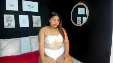 olenka_monroe online show from December 5, 4:26 am