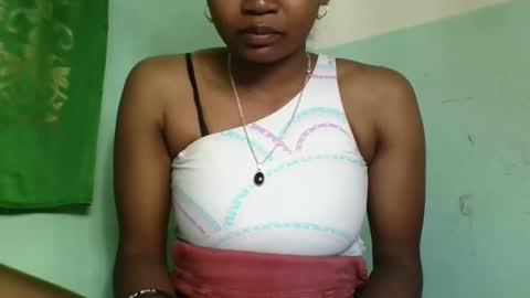 Snapshot of olgaaldy chatting on October 17, 7:34 am olgaaldy online show from October 17, 7:34 am