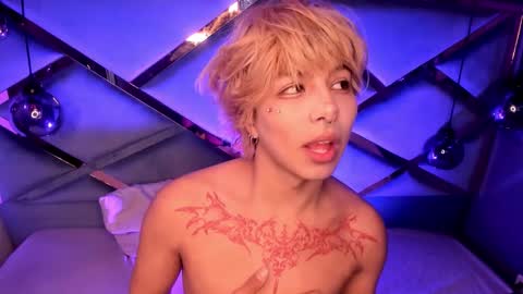 oliiverr22 online show from December 20, 1:51 pm