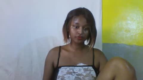 olinah610 online show from February 6, 8:18 am