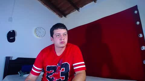 Oliver and MeganIndependent online show from October 19, 2:27 am