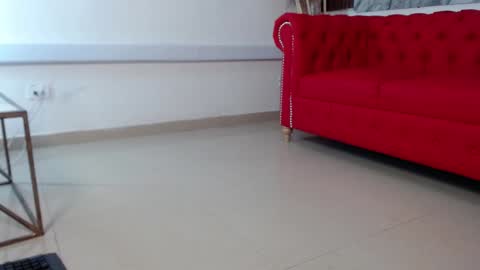 oliver_avella online show from January 15, 4:25 am