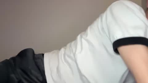 Oliver Beck online show from March 1, 2:15 am