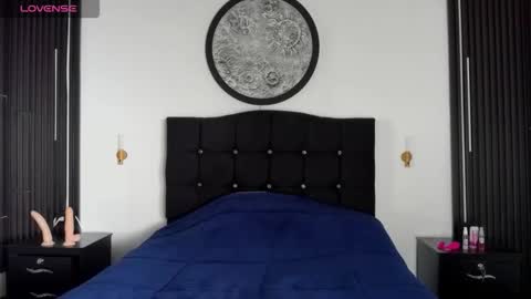 HansOliver online show from February 10, 8:34 pm