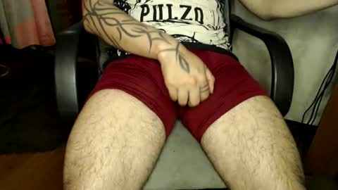 Snapshot of oliver_laid_2023 chatting on September 19, 4:27 am oliver_laid_2023 online show from September 19, 4:27 am
