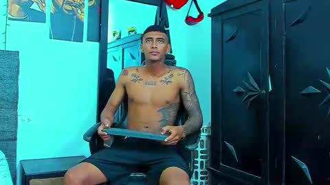 oliver_smith_2 online show from November 23, 12:14 pm