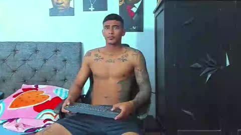 oliver_smith_2 online show from February 28, 3:38 pm