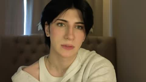 oliver online show from April 6, 12:06 pm