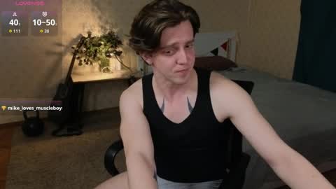 Oliver Evans online show from May 18, 11:33 pm