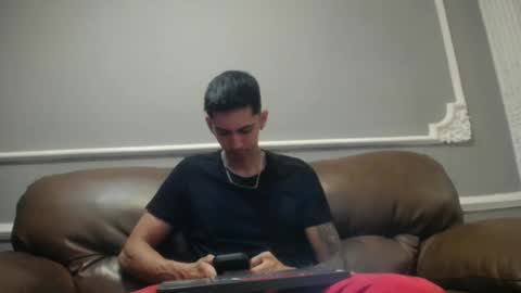 Oliver bennet online show from September 10, 12:17 pm