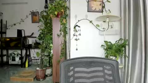 olivernl online show from June 29, 4:20 am