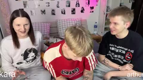 oliver online show from February 3, 6:23 pm