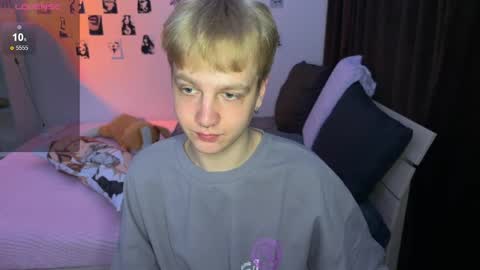 oliver online show from October 19, 9:19 pm