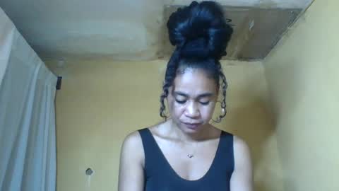 olivia9794 online show from June 17, 9:25 am