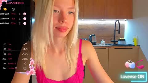 Olivia 3 online show from September 29, 9:36 pm